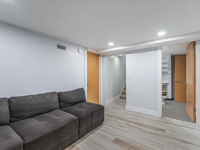 $649,900 | 1953 Harlem Boulevard, Rockford, IL 61103