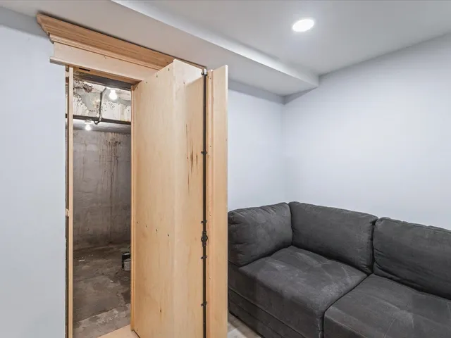 $649,900 | 1953 Harlem Boulevard, Rockford, IL 61103