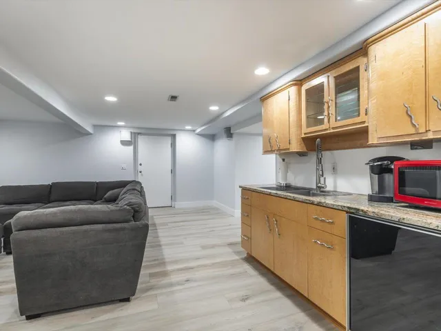 $649,900 | 1953 Harlem Boulevard, Rockford, IL 61103