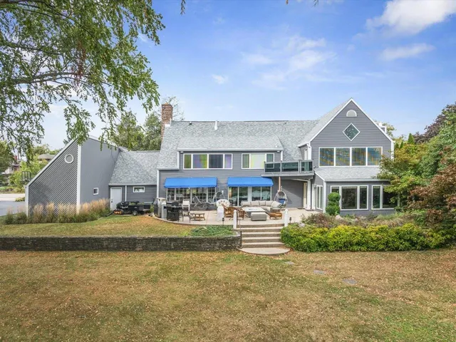 $649,900 | 1953 Harlem Boulevard, Rockford, IL 61103