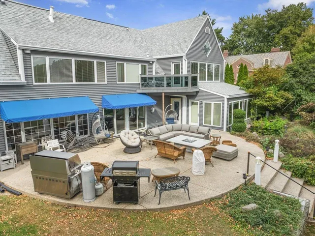 $649,900 | 1953 Harlem Boulevard, Rockford, IL 61103