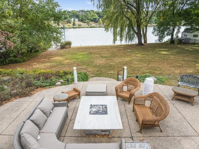 $649,900 | 1953 Harlem Boulevard, Rockford, IL 61103