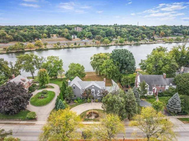 $649,900 | 1953 Harlem Boulevard, Rockford, IL 61103