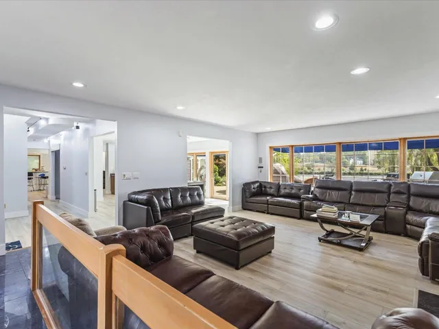 $649,900 | 1953 Harlem Boulevard, Rockford, IL 61103