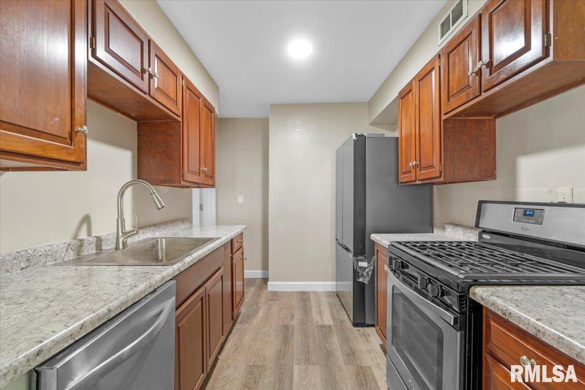 201 South Walnut Street Springfield, IL 62704 - Photo 11 of 35