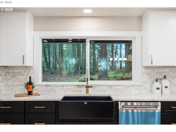 $919,900 | 22420 South Parrot Creek Road, Oregon City, OR 97045
