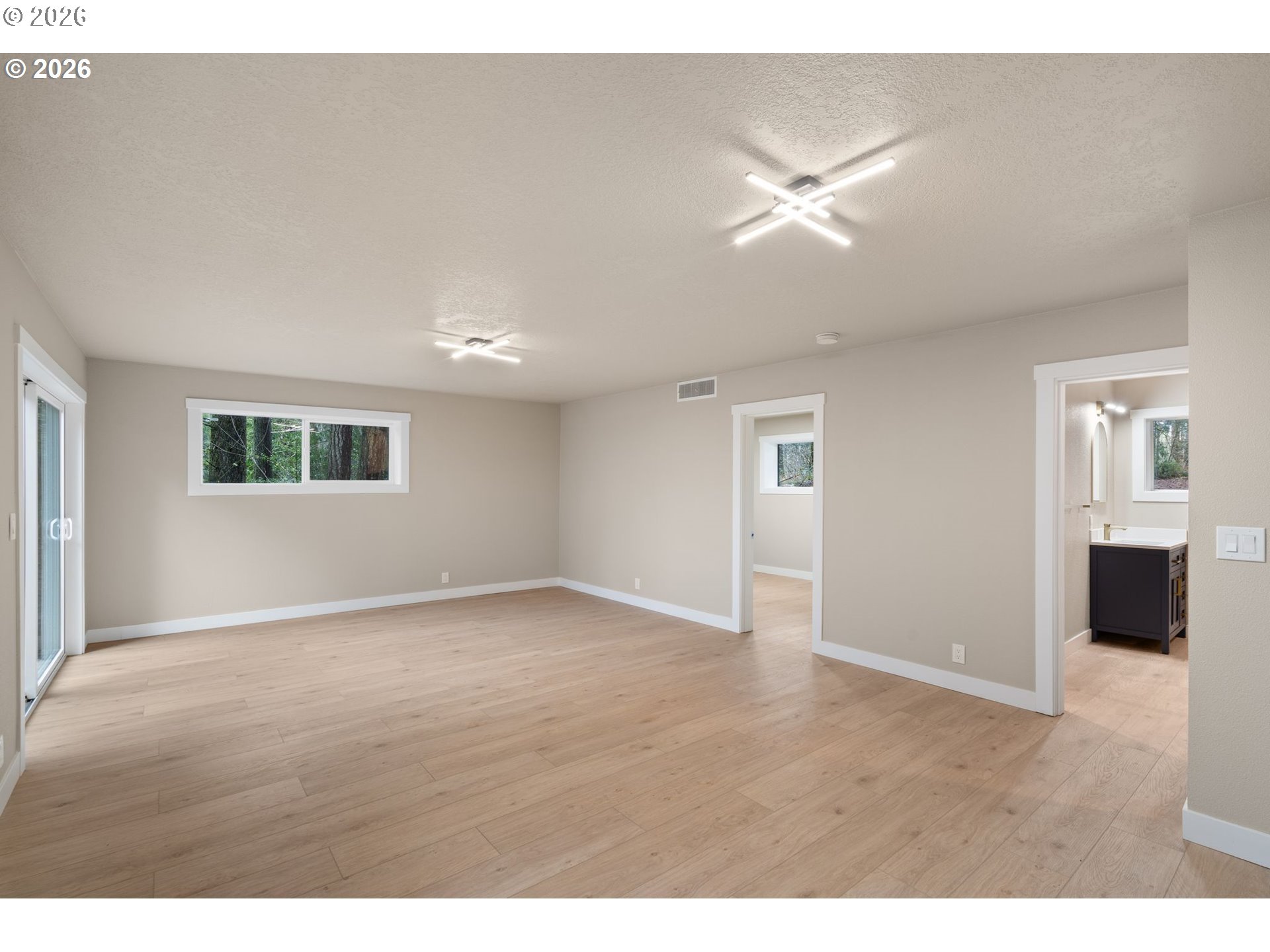 22420 South Parrot Creek Road Oregon City, OR 97045 - Photo 32 of 48