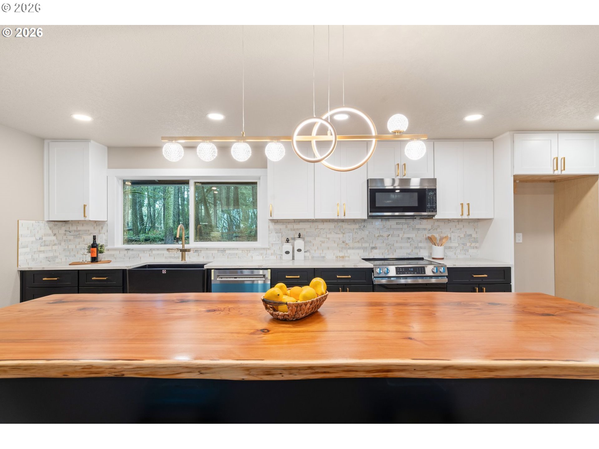 22420 South Parrot Creek Road Oregon City, OR 97045 - Photo 7 of 48