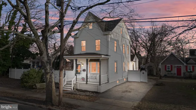 $389,900 | 308 West 3rd Street, Palmyra, NJ 08065