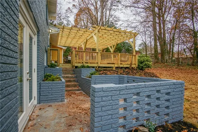 a view of a garden with pathway