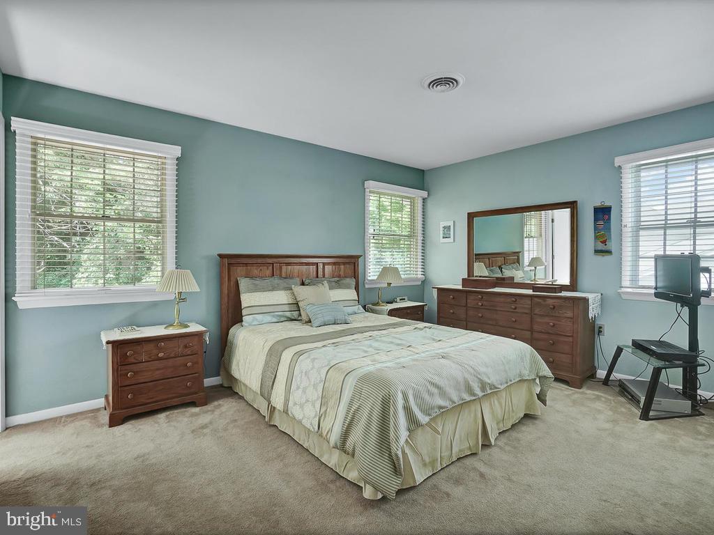 8014 Clearfield Road Frederick, MD 21702 - Photo 14 of 43 Master bedroom