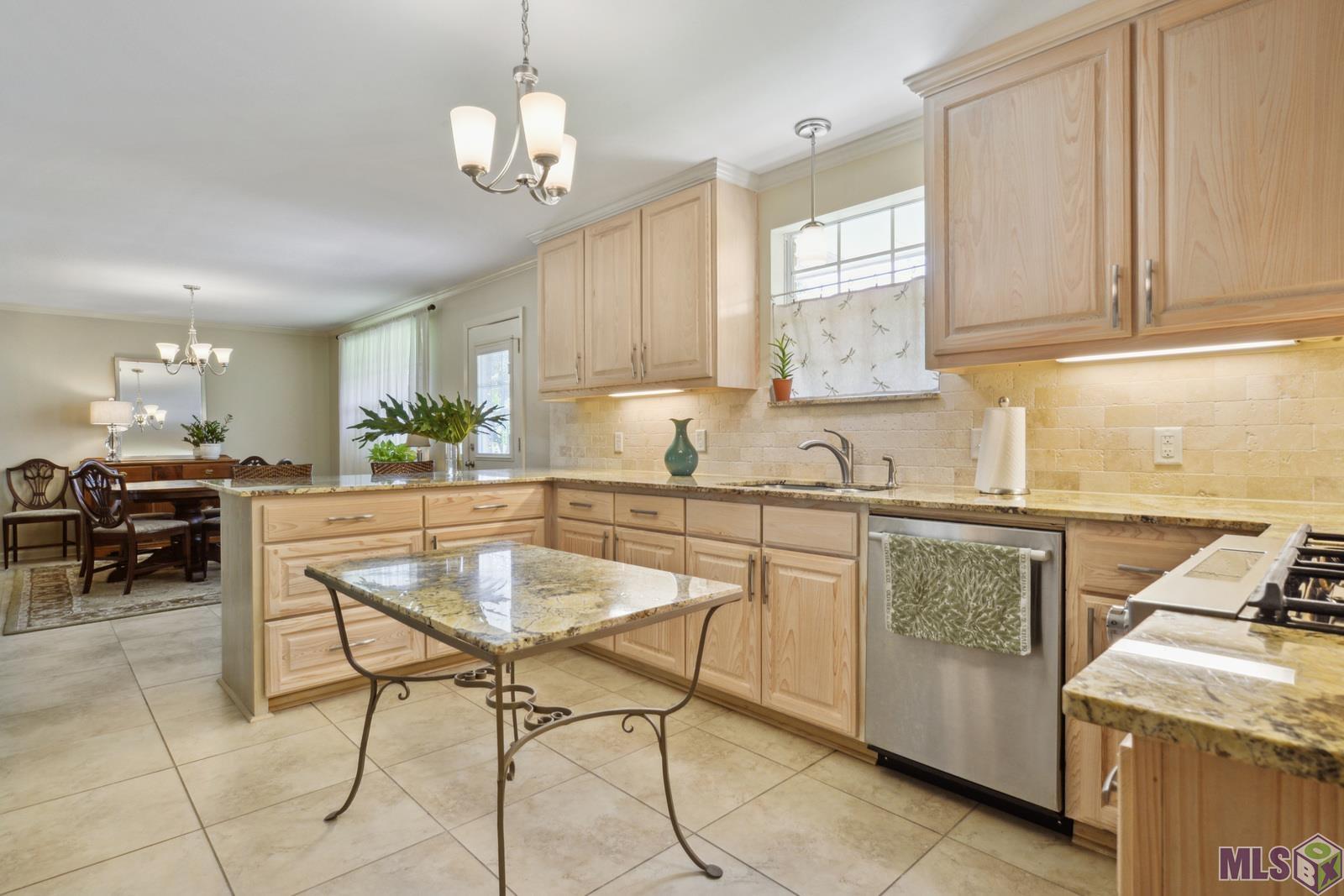 10359 Ridgely Drive Baton Rouge, LA 70809 - Photo 5 of 18