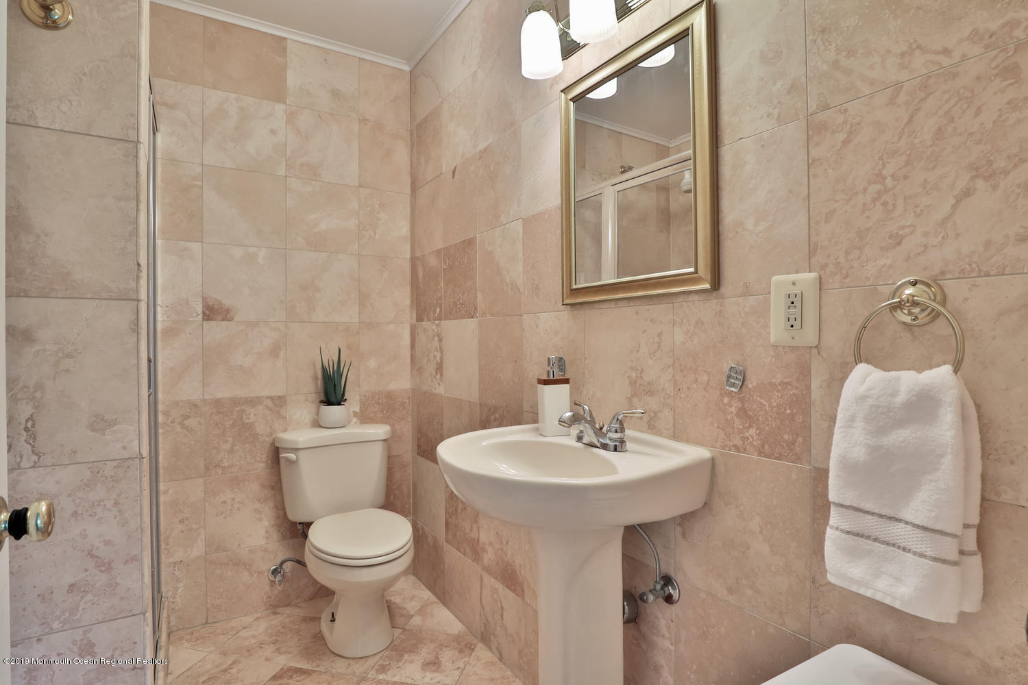 42 Rutledge Drive Red Bank, NJ 07701 - Photo 22 of 27 Bath 3