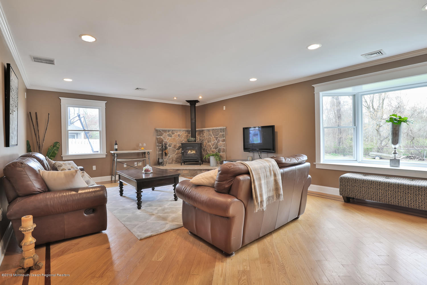 42 Rutledge Drive Red Bank, NJ 07701 - Photo 9 of 27 Family Room
