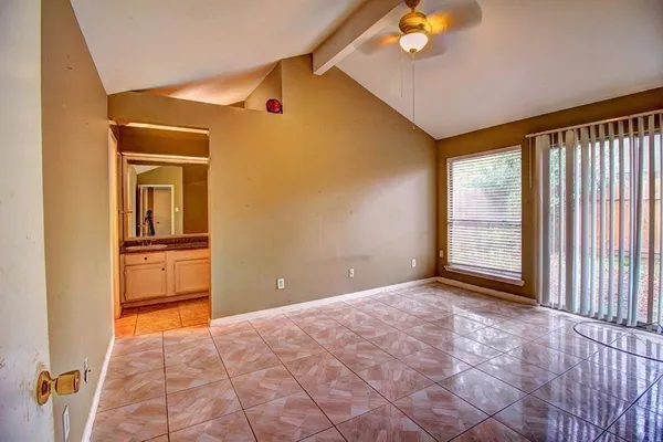 $1,900 | 11818 Plumpoint Drive, Houston, TX 77099