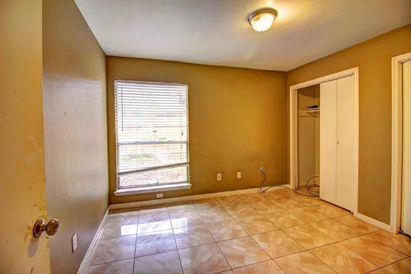 $1,900 | 11818 Plumpoint Drive, Houston, TX 77099