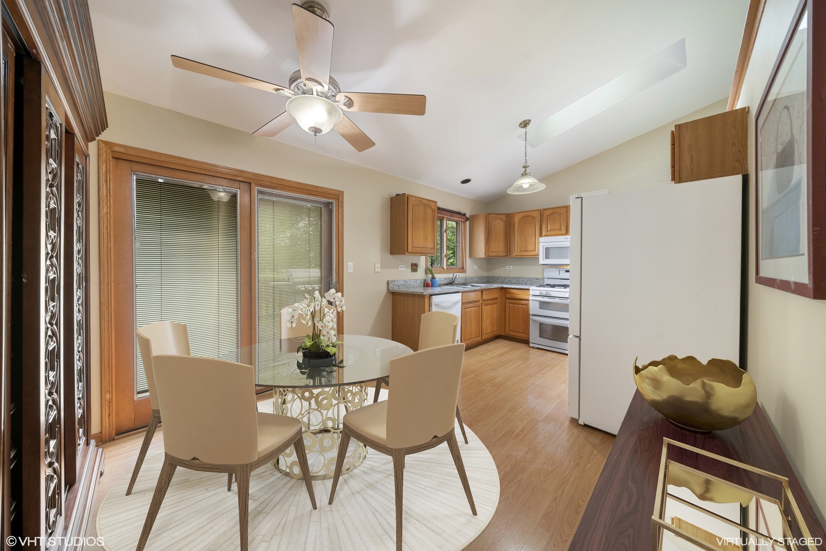 505 Bison Road Oswego, IL 60543 - Photo 4 of 15