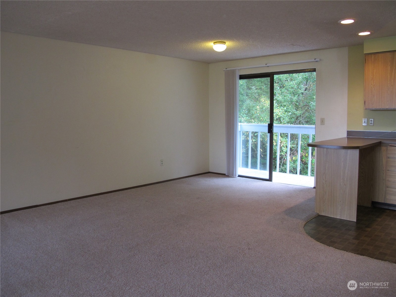 3154 Hawks Prairie Road Oak Harbor, WA 98277 - Photo 5 of 20 Gallery Image 5