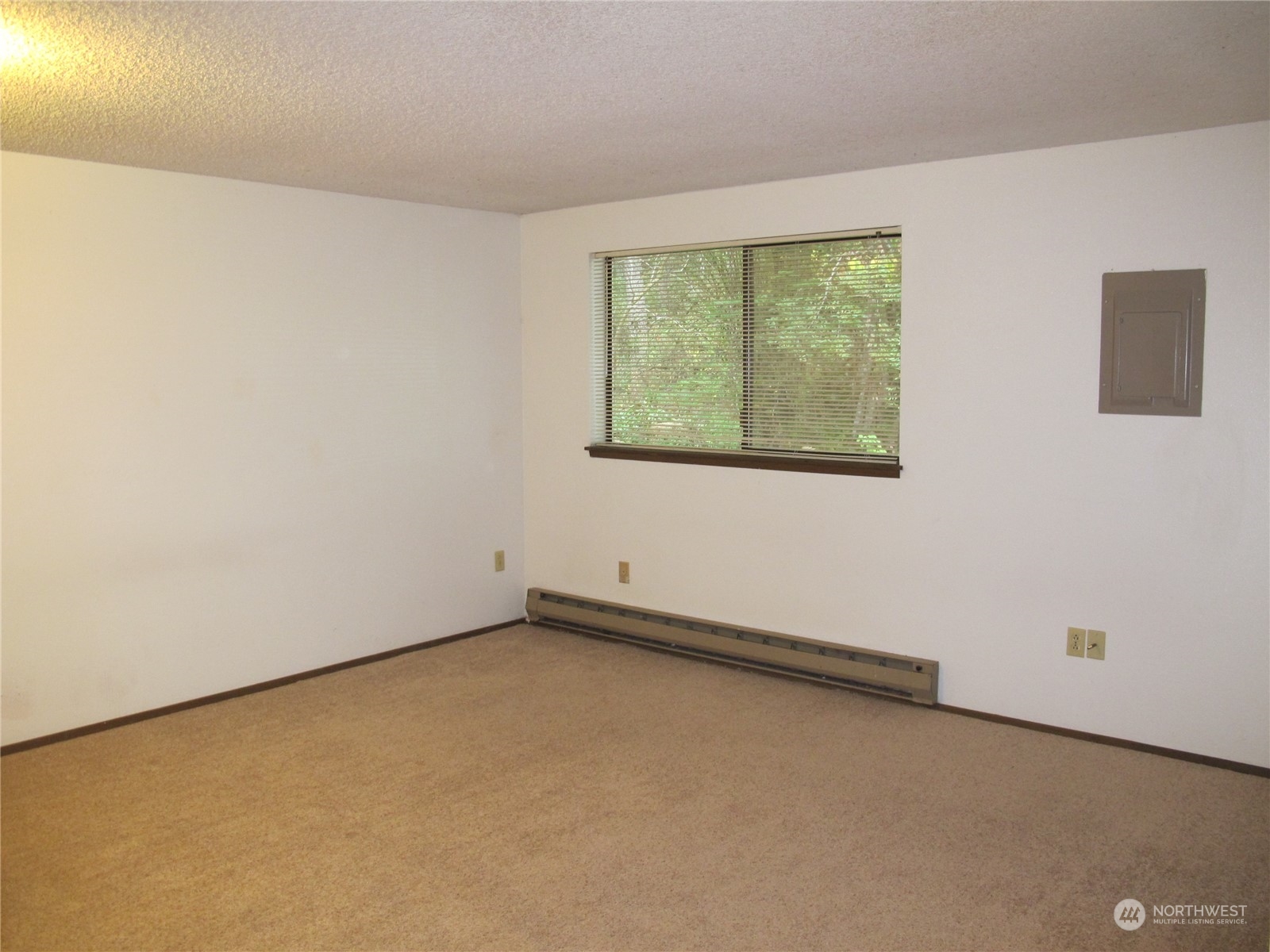 3154 Hawks Prairie Road Oak Harbor, WA 98277 - Photo 8 of 20 Gallery Image 8