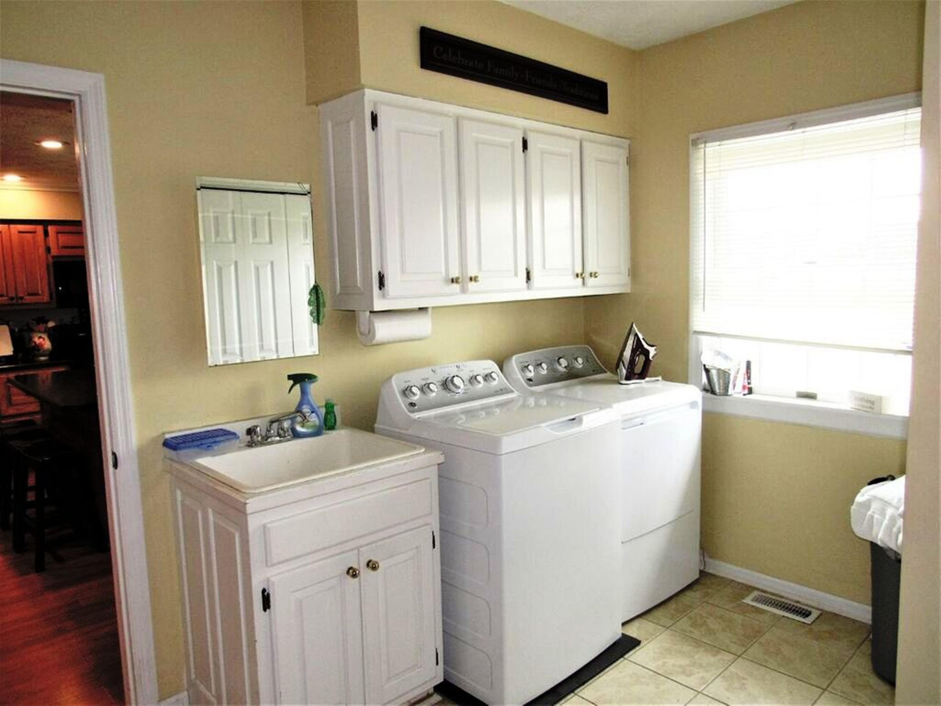 2960 Beecarter Road Dandridge, TN 37725 - Photo 13 of 29 LAUNDRY ROOM