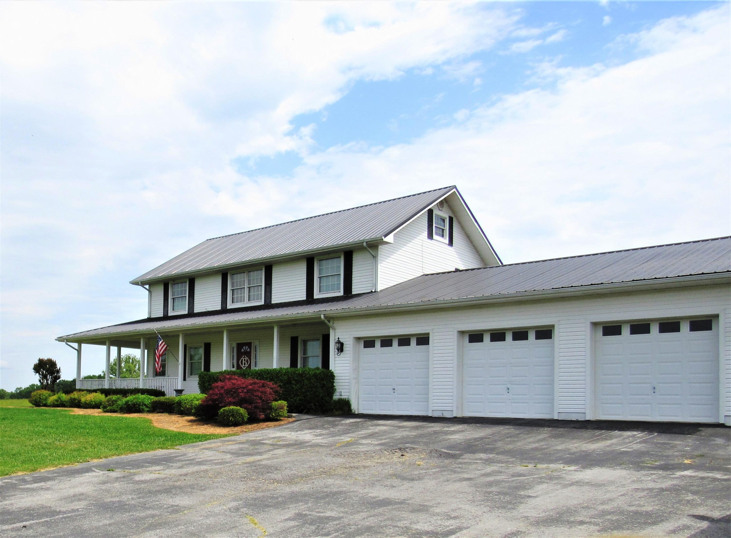 2960 Beecarter Road Dandridge, TN 37725 - Photo 27 of 29 3-CAR ATTACHED GARAGE