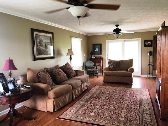 2960 Beecarter Road Dandridge, TN 37725 - Photo 4 of 29 DEN