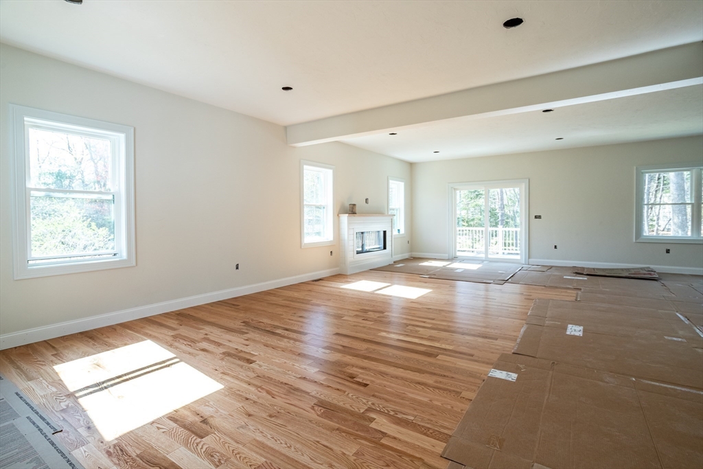 24 Jewell Road Marlborough, MA 01752 - Photo 6 of 42 Gallery Image 6