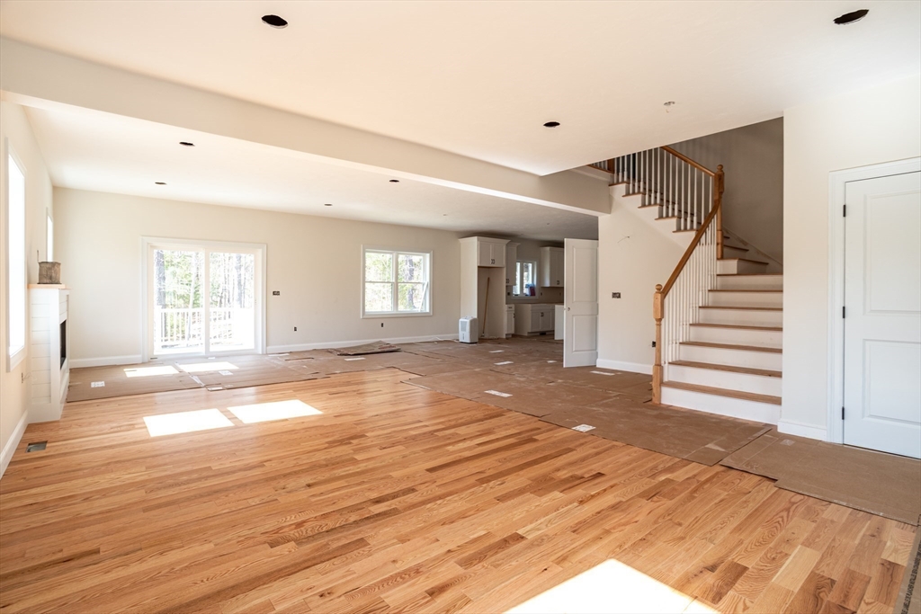 24 Jewell Road Marlborough, MA 01752 - Photo 7 of 42 Gallery Image 7