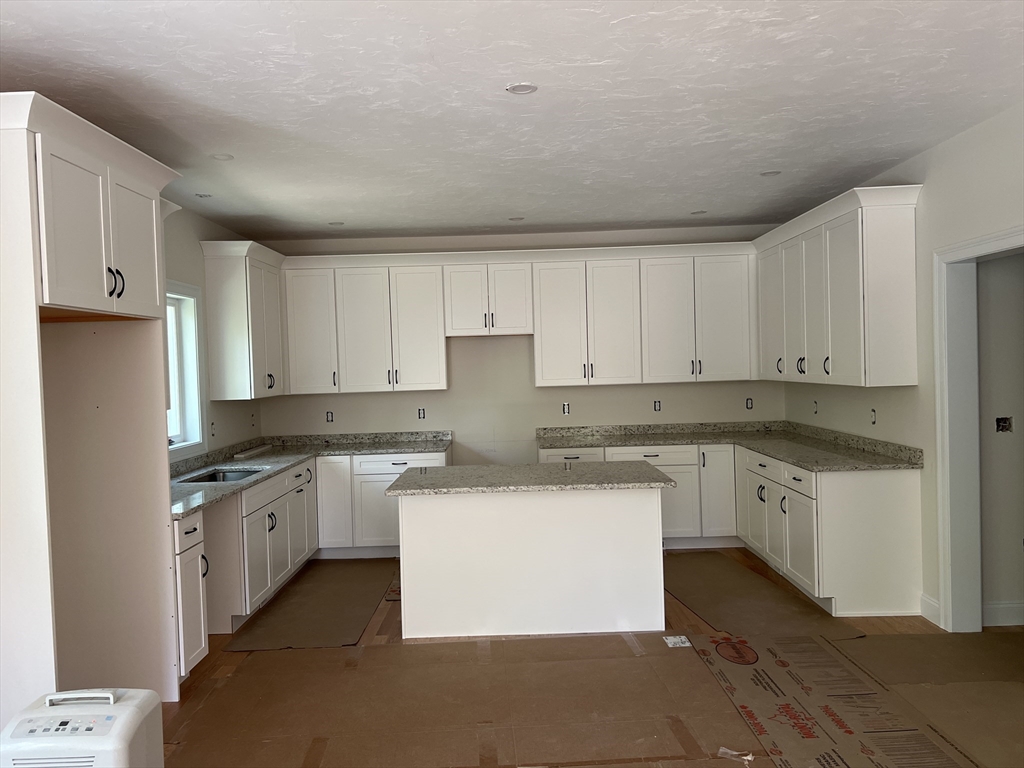 24 Jewell Road Marlborough, MA 01752 - Photo 10 of 42 Gallery Image 10