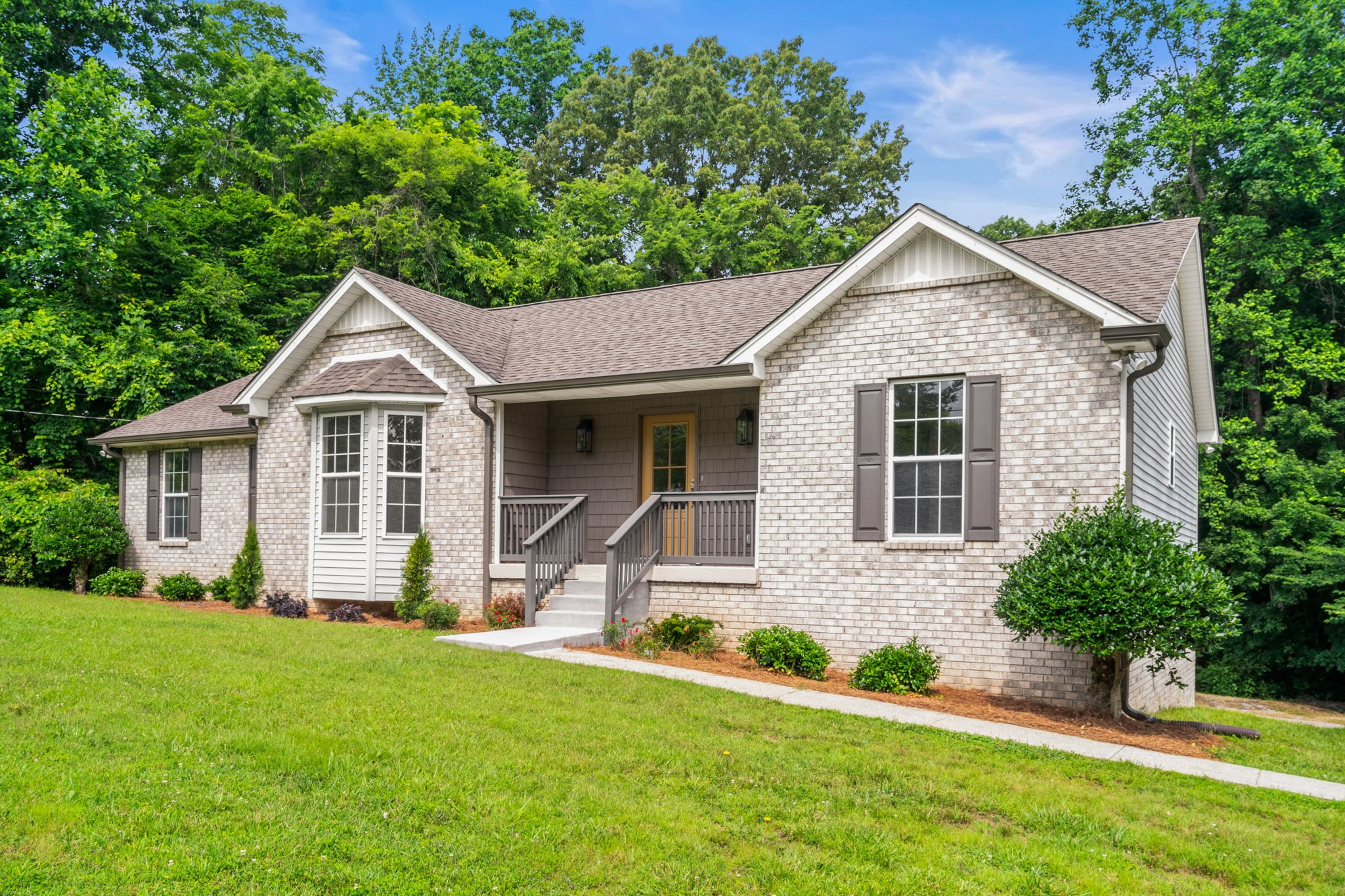 408 Portland Road White House, TN 37188 - Photo 3 of 40 Gallery Image 3