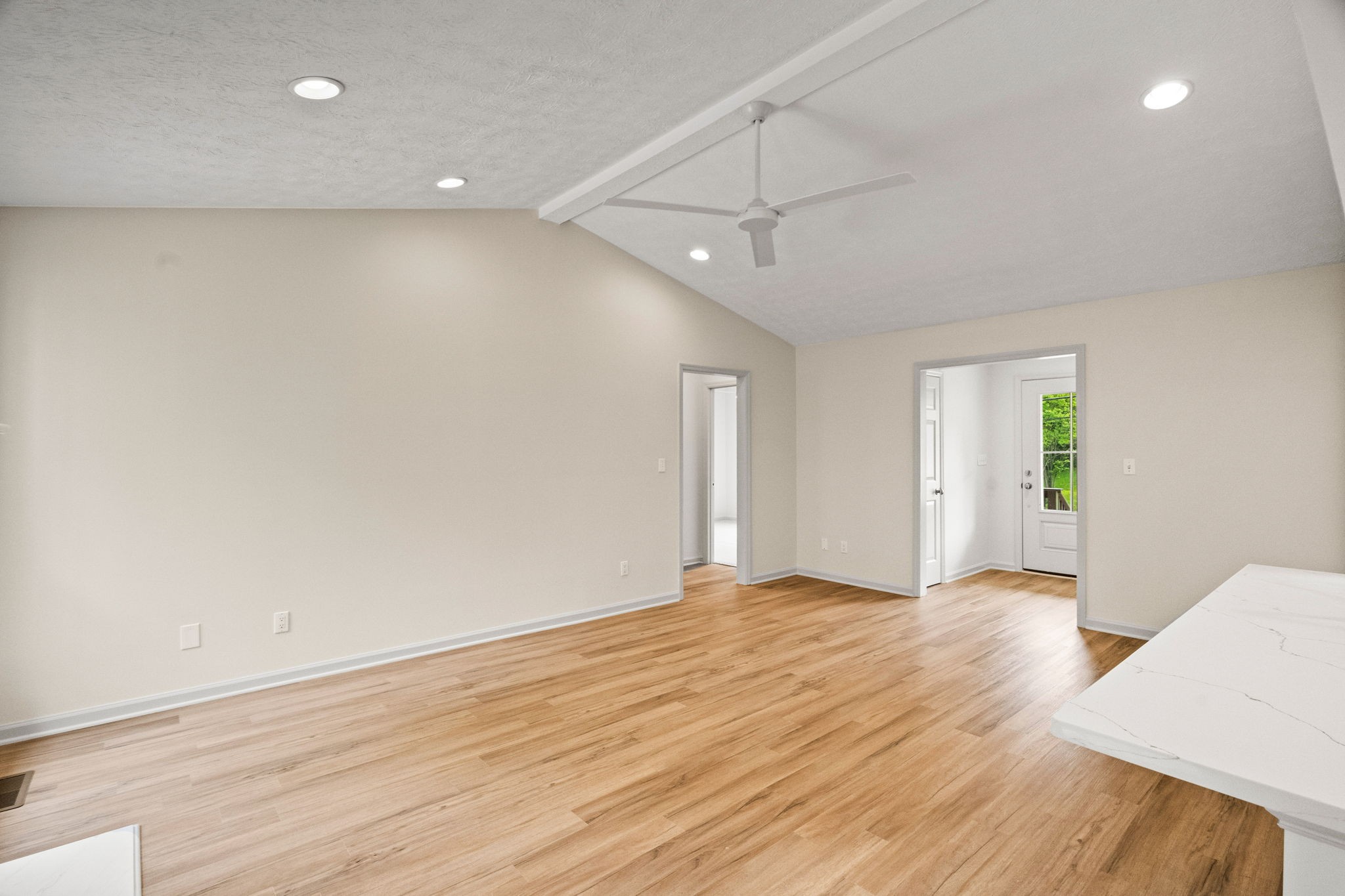 408 Portland Road White House, TN 37188 - Photo 8 of 40 Gallery Image 8
