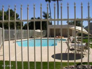 4107 East Bloomfield Road Phoenix, AZ 85032 - Photo 3 of 9 20080131231602403417000000
