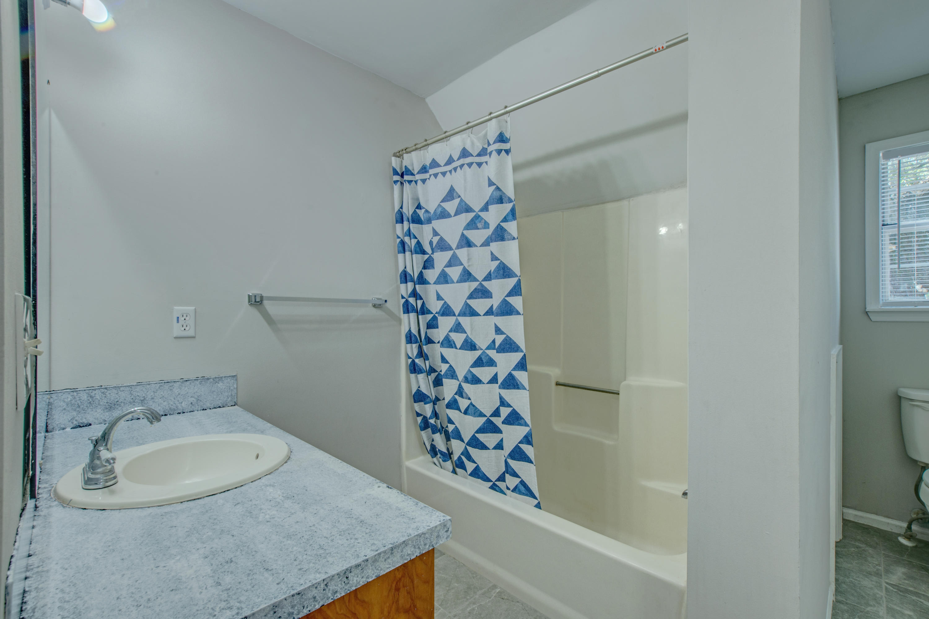 117 Old Saybrook Road Charleston, SC 29418 - Photo 22 of 31 Master Bath 2