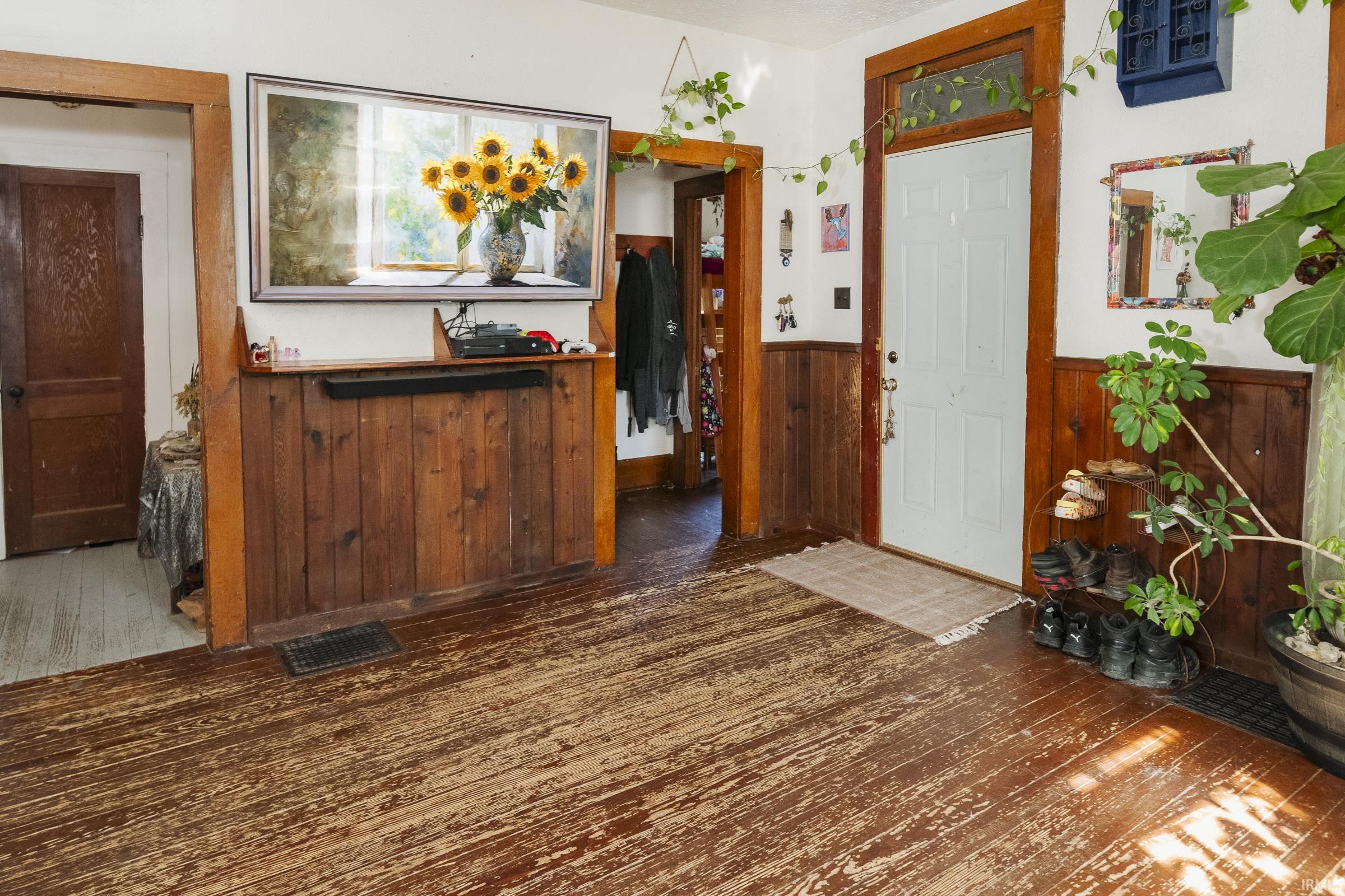 925 West 2nd Street Bloomington, IN 47403 - Photo 11 of 36