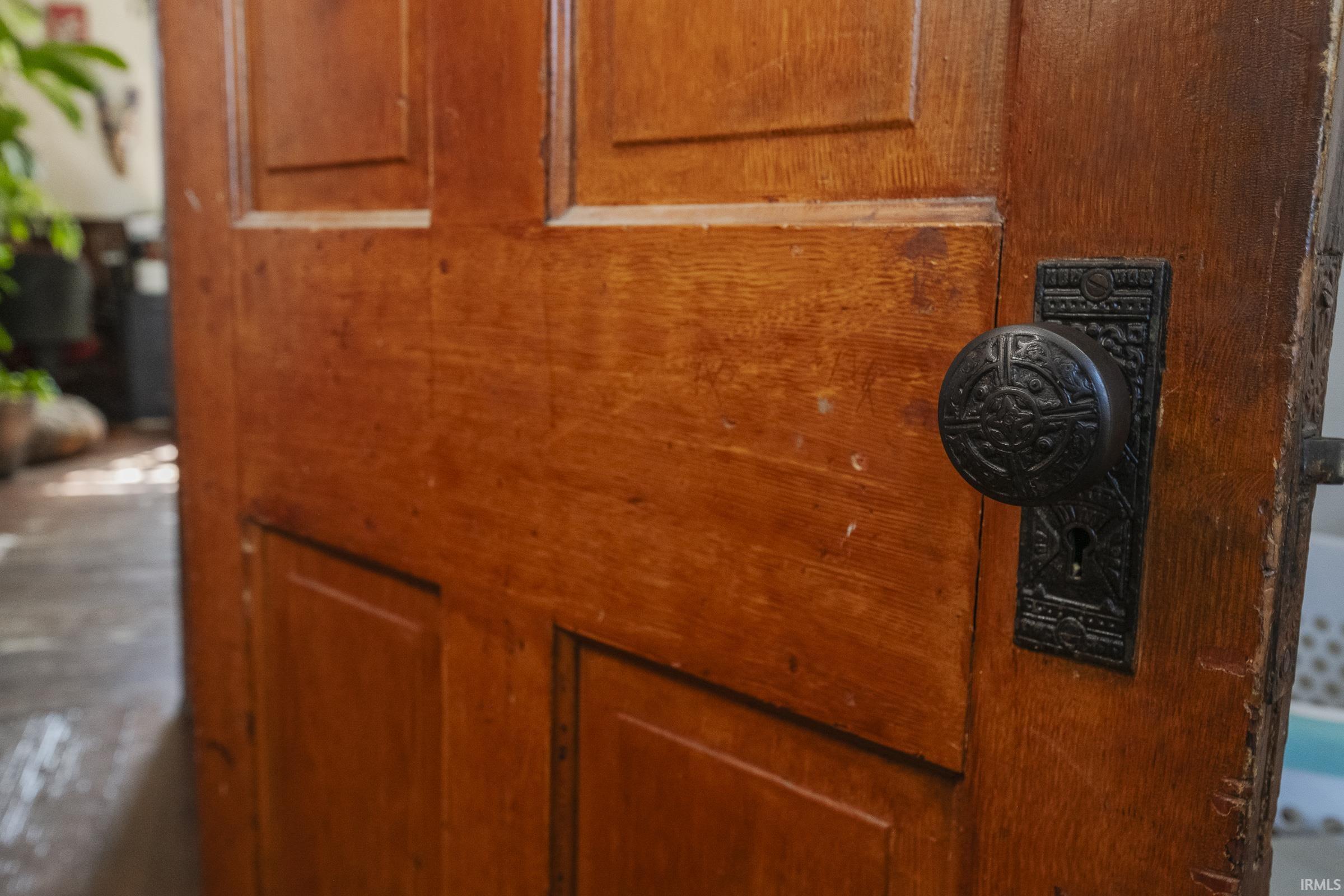 925 West 2nd Street Bloomington, IN 47403 - Photo 13 of 36