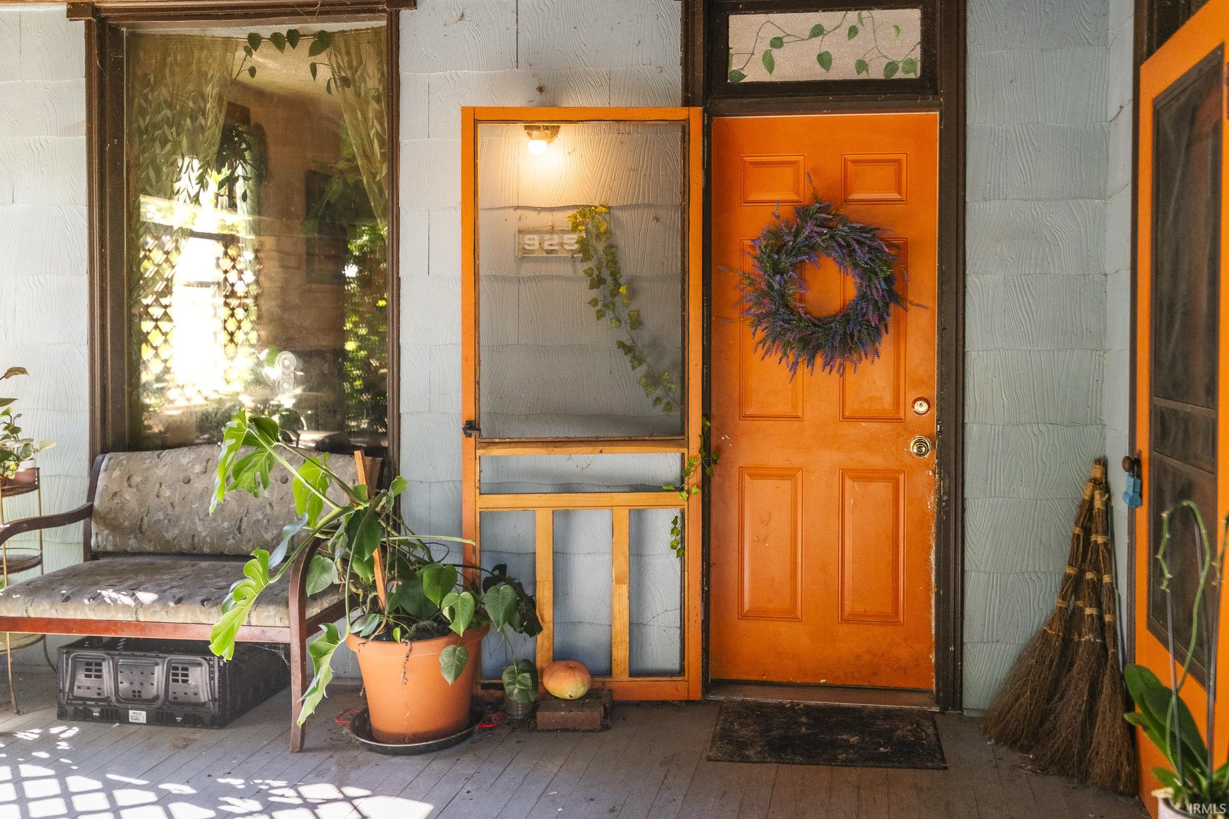 925 West 2nd Street Bloomington, IN 47403 - Photo 3 of 36