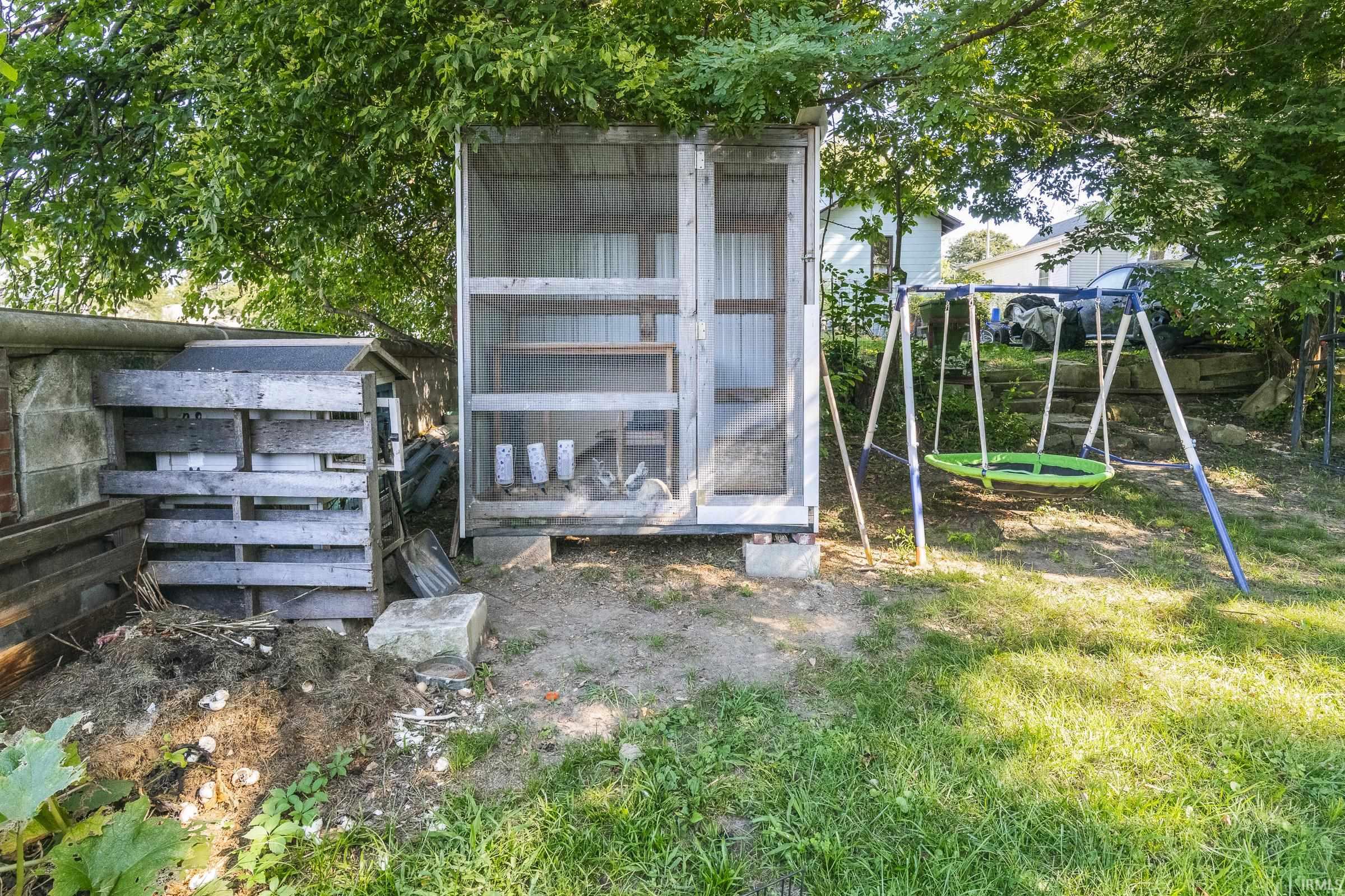 925 West 2nd Street Bloomington, IN 47403 - Photo 31 of 36