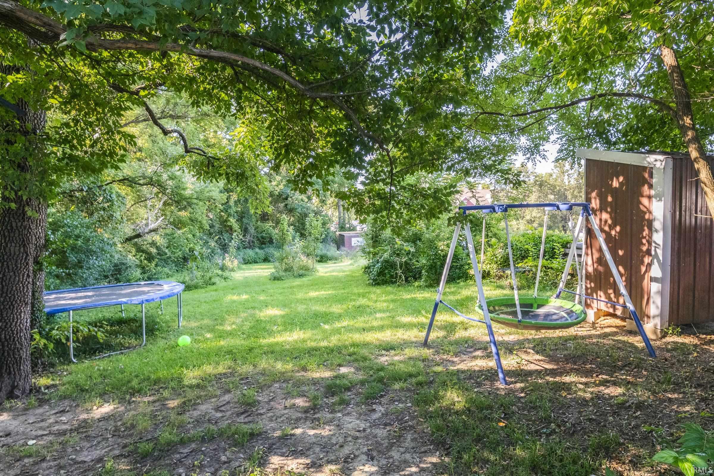 925 West 2nd Street Bloomington, IN 47403 - Photo 33 of 36