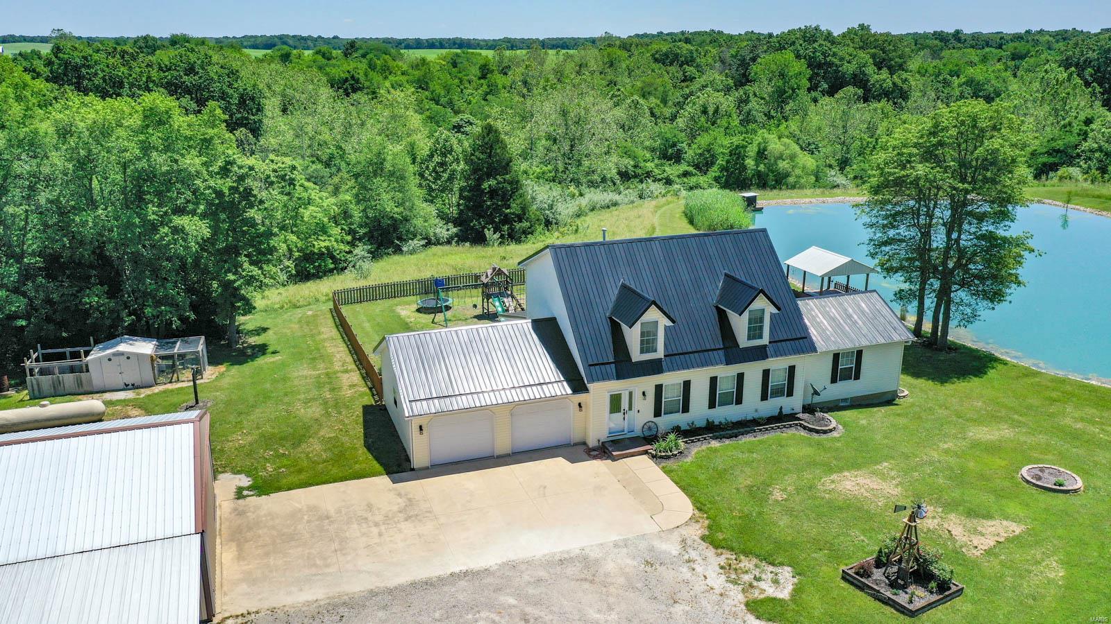 5735 Schmidt Road Brighton, IL 62012 - Photo 14 of 91