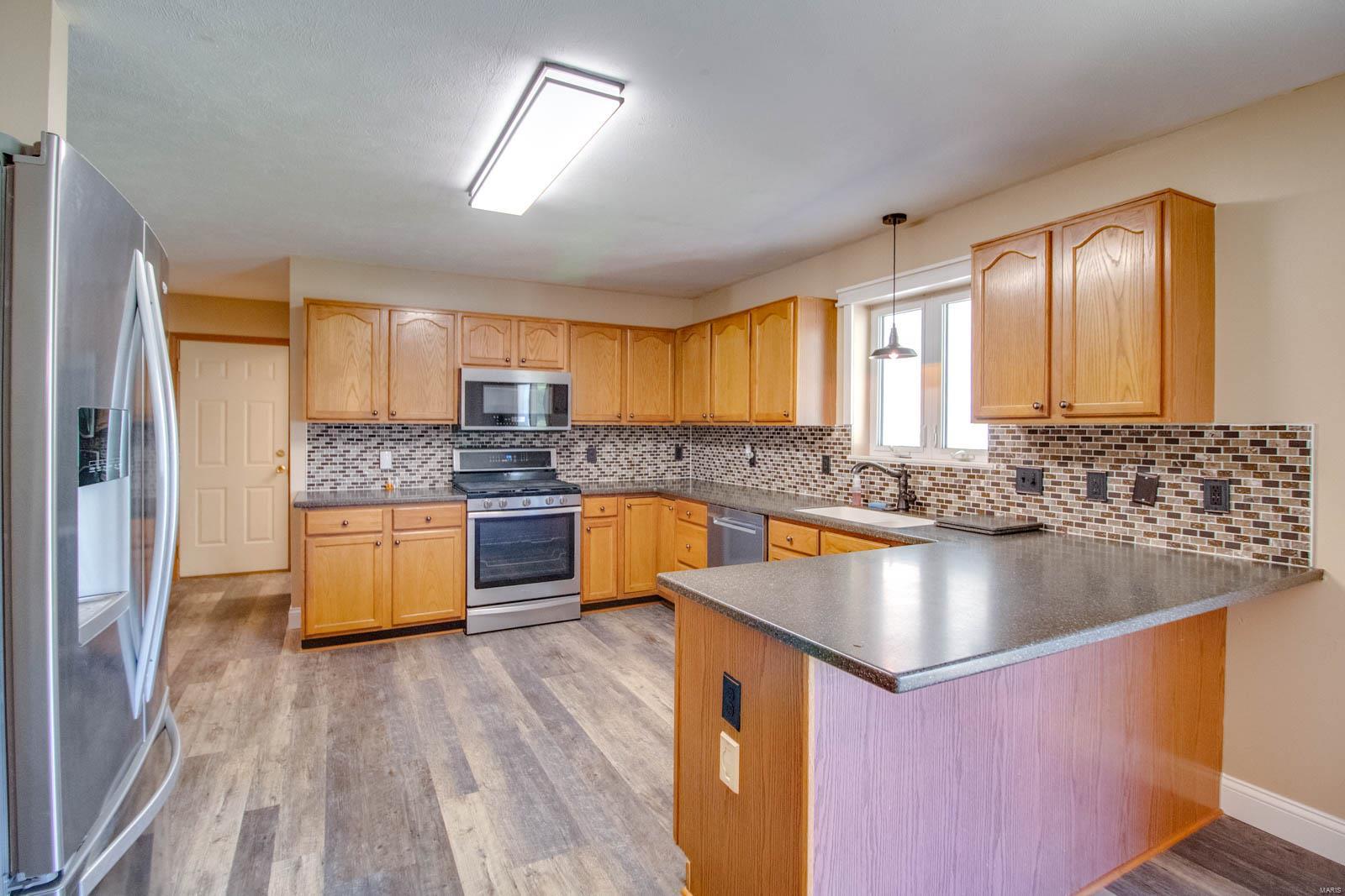 5735 Schmidt Road Brighton, IL 62012 - Photo 27 of 91