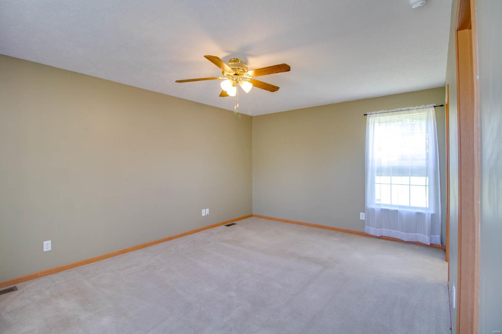 5735 Schmidt Road Brighton, IL 62012 - Photo 35 of 91