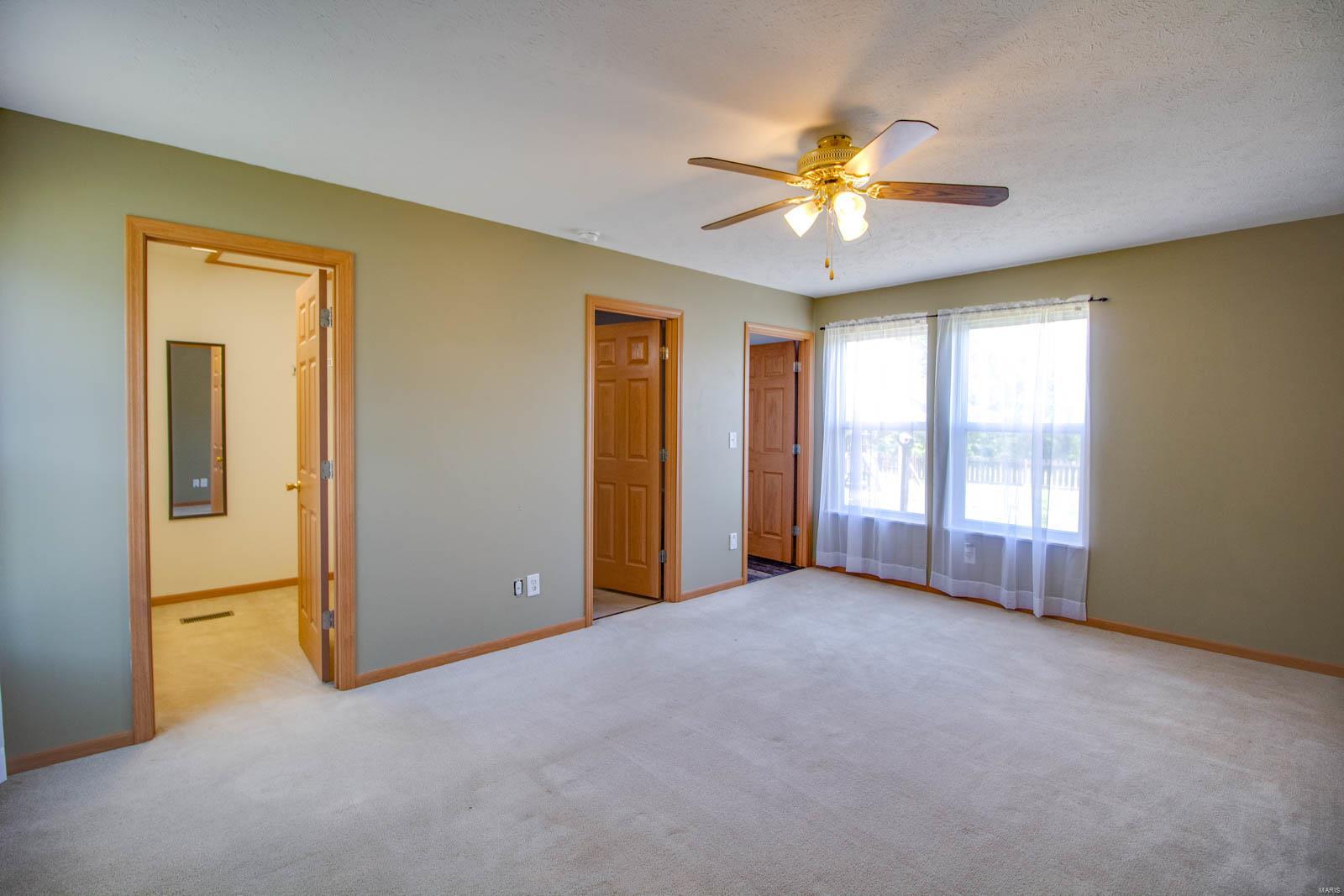 5735 Schmidt Road Brighton, IL 62012 - Photo 36 of 91