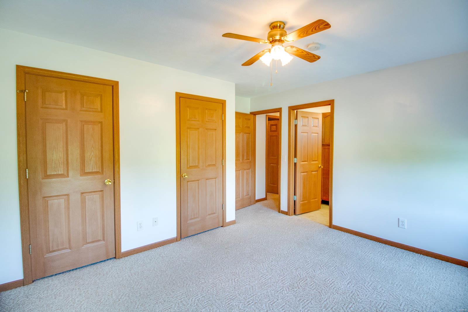 5735 Schmidt Road Brighton, IL 62012 - Photo 44 of 91