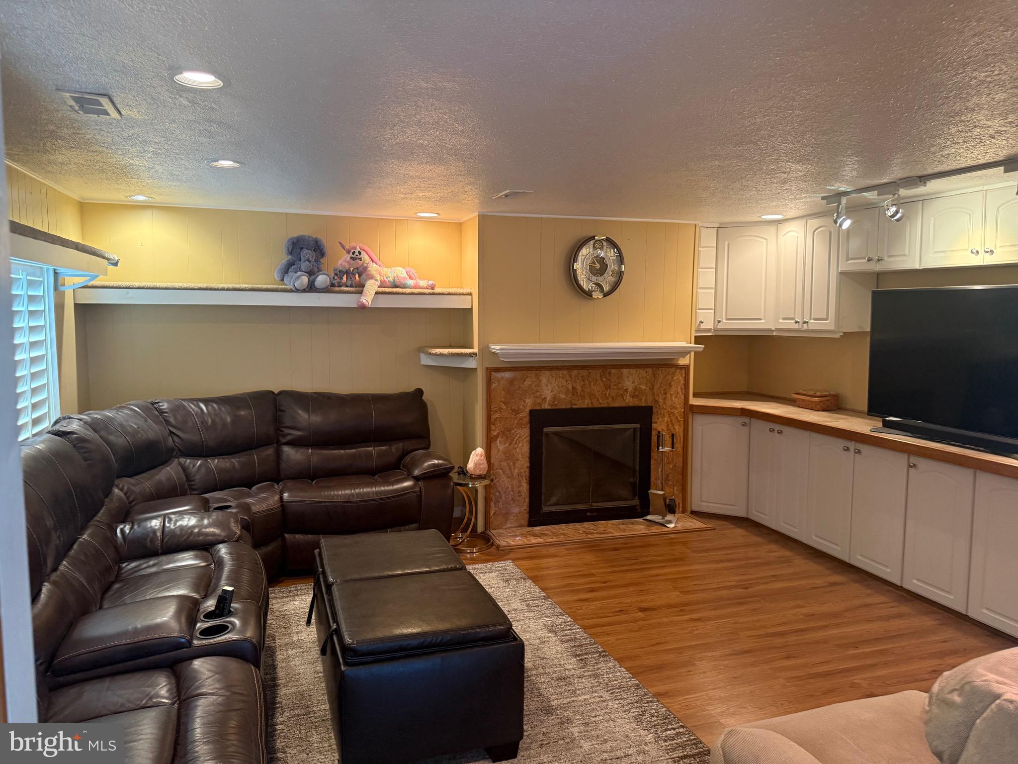 3860 Pine Road Huntingdon Valley, PA 19006 - Photo 19 of 36 Gallery Image 19