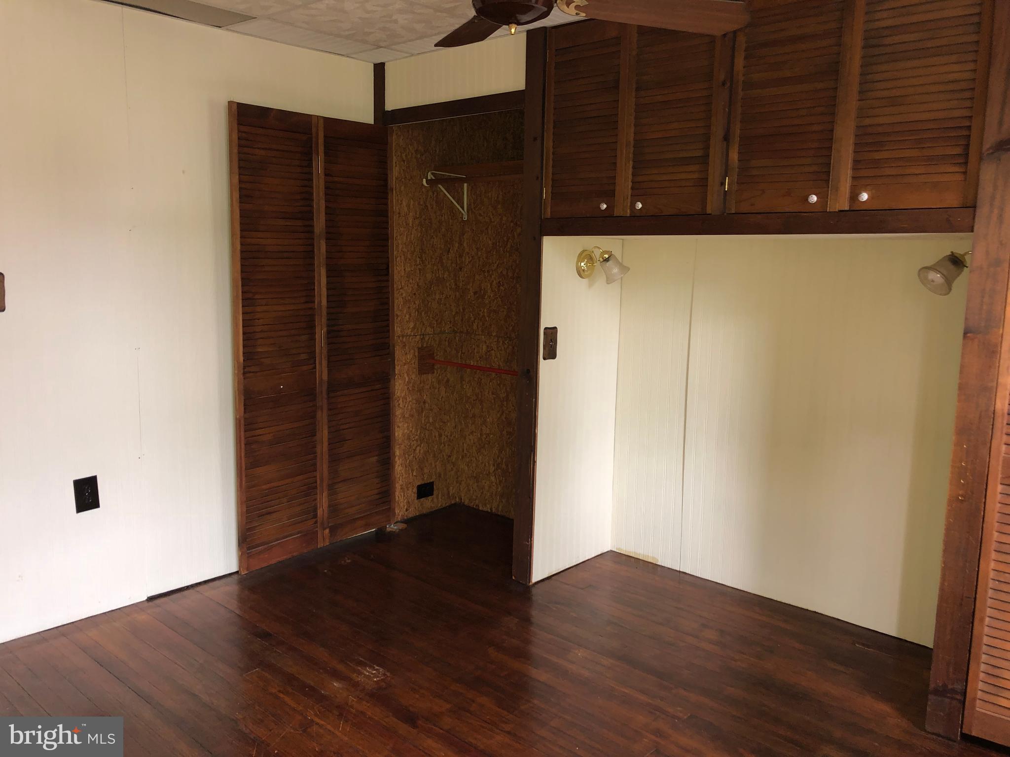 6761 Woodley Road Baltimore, MD 21222 - Photo 22 of 29 Gallery Image 22
