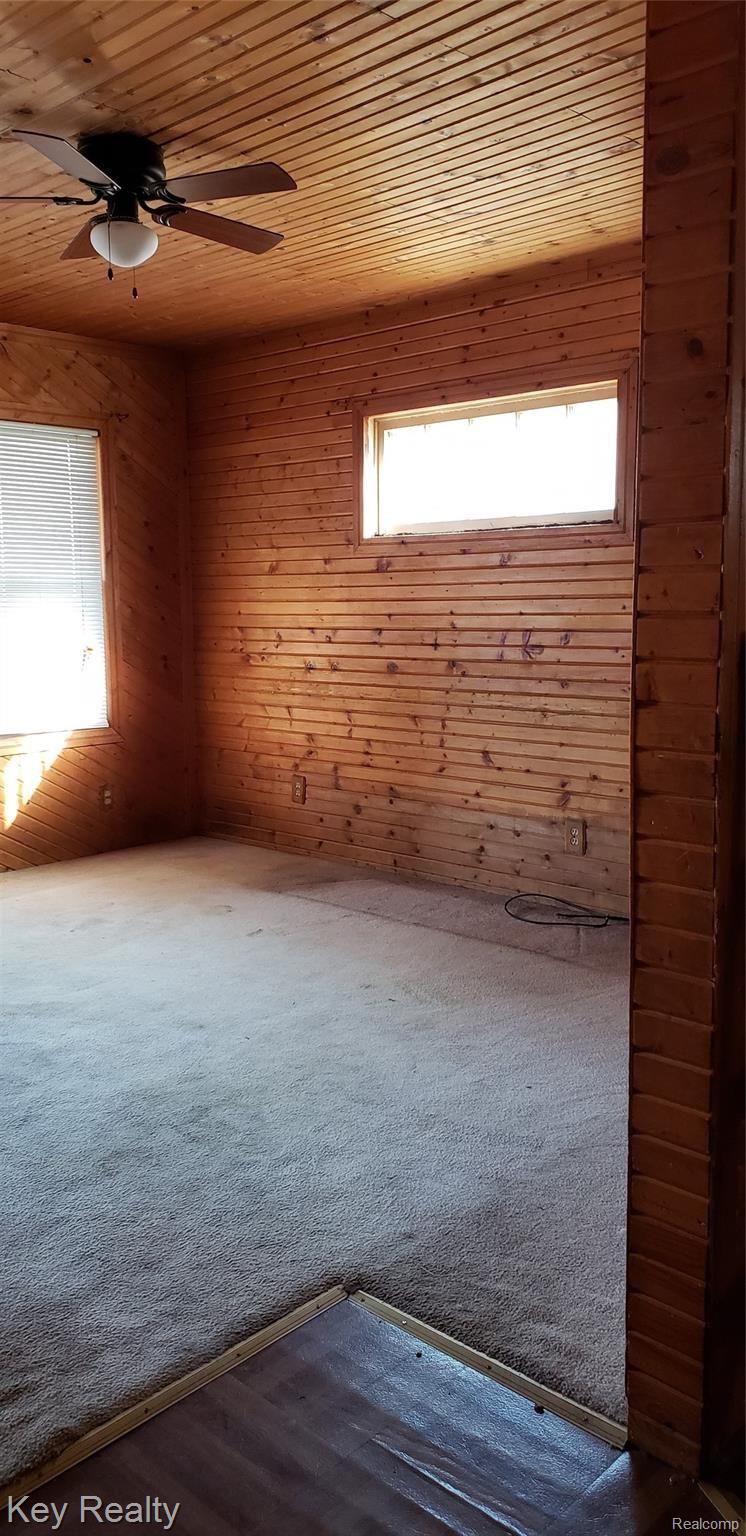 334 Goodell Street River Rouge, MI 48218 - Photo 3 of 8 Living Room.jpg