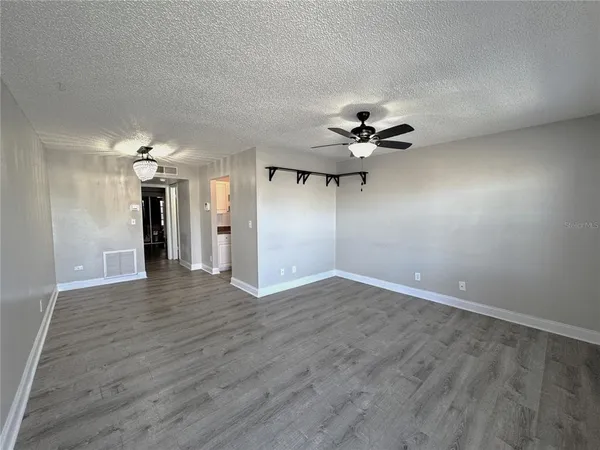 $1,200 | 24862 US Highway 19 North, Unit 603, Clearwater, FL 33763