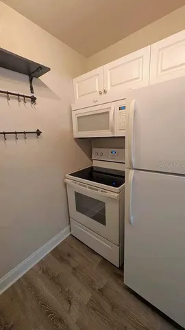 $1,295 | 24862 US Highway 19 North, Unit 603, Clearwater, FL 33763