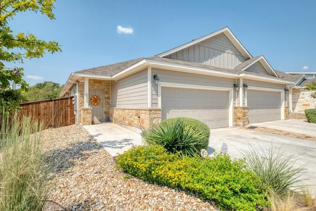 $1,850 | 620 Parkline Drive, Unit 15A, Georgetown, TX 78626