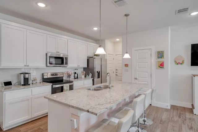 $1,850 | 620 Parkline Drive, Unit 15A, Georgetown, TX 78626